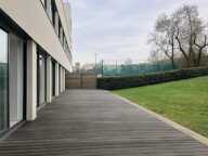 « 699 m² + terrasse + jardin + 15 parkings » — photo 3