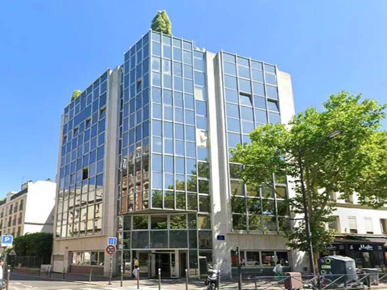 CORPIMMO vous propose à la location un plateau bureaux dans un immeuble récent et proche du métro Jean Jaurès. Surface lumineuse et climatisée — photo 1