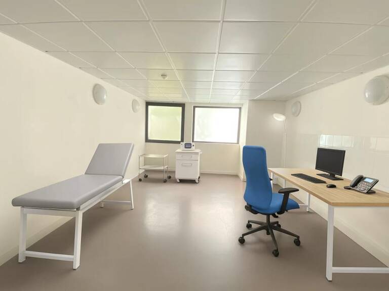 Idéalement situé proche de Marcel Sembat, CORPIMMO vous propose à la location un plateau de 248 m², parfaitement adapté pour un centre médical, paramédical recherchant confort, fonctionnalité et accessibilité — photo 1