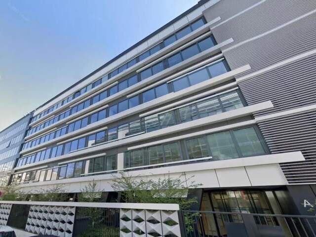 Bureaux à louer de 445 m² à BOULOGNE BILLANCOURT: Immeuble moderne, accès PMR, ascenseurs, lumineux, câblage informatique, climatisation double flux, cuisine, luminaires LED — photo du bien