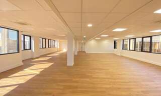 Bureau  2354 m² à louer à Boulogne-Billancourt (92100)