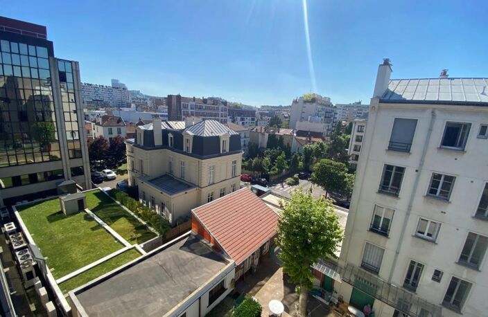 Bureaux à louer de 841 m² divisibles en 3 lots, en centre ville de Boulogne Billancourt. Accès PMR, Contrôle d'accès, 2 ascenseurs, RIE, Fibre optique, Climatisation réversible. Aménagement flexible — photo 5