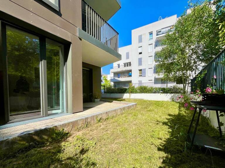 APPARTEMENT 4 PIECES - TERRASSE - JARDIN - DPE B - 77 m2 — photo 1