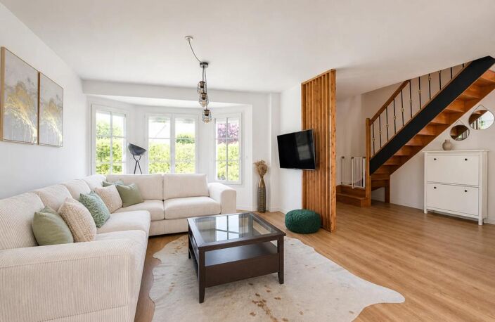 Maison de 7 pièces de 134 m² à Lagny-le-Sec — photo 3