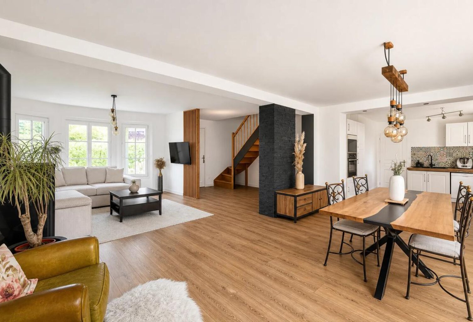 Maison de 7 pièces de 134 m² à Lagny-le-Sec — photo 1