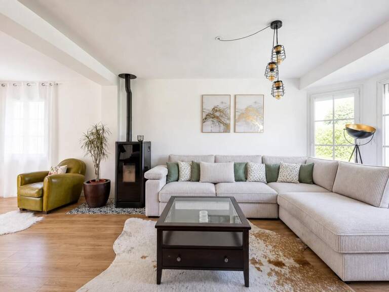 Maison de 7 pièces de 134 m² à Lagny-le-Sec — photo 1
