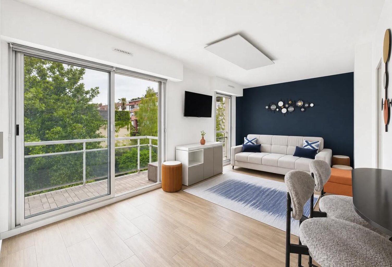 Studio lumineux résidence Séniors – Montrouge centre — photo 1