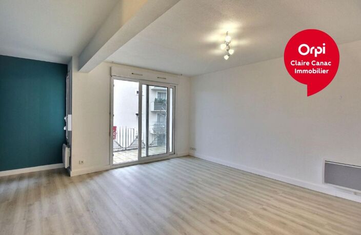 Résidence BEAUDECOURT, Grand appartement rénové de type 4 — photo 5