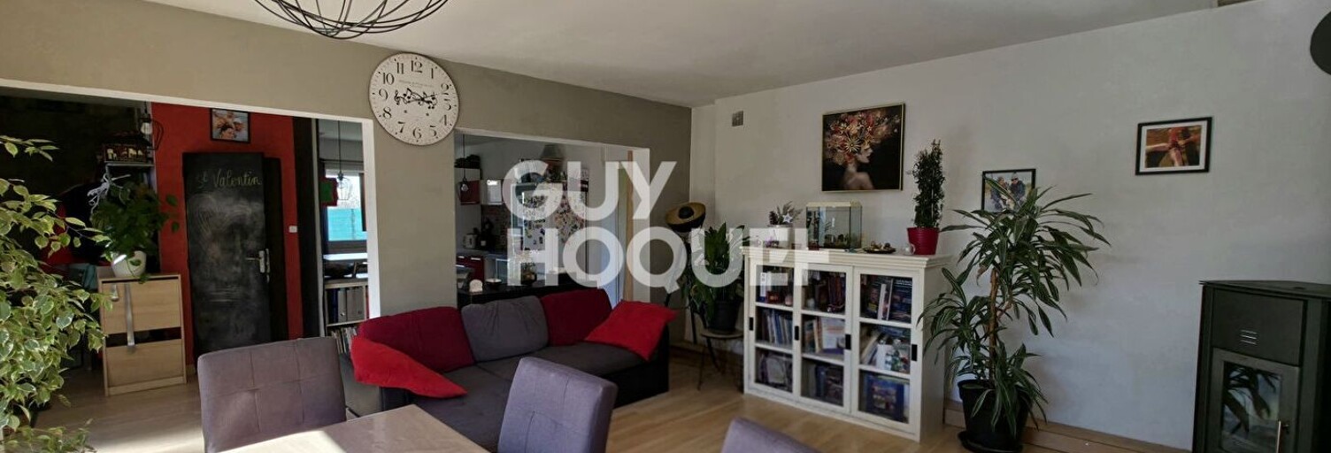 Maison 5 Pièces 111 m² à vendre à Sainte-Foy-Saint-Sulpice (42110)