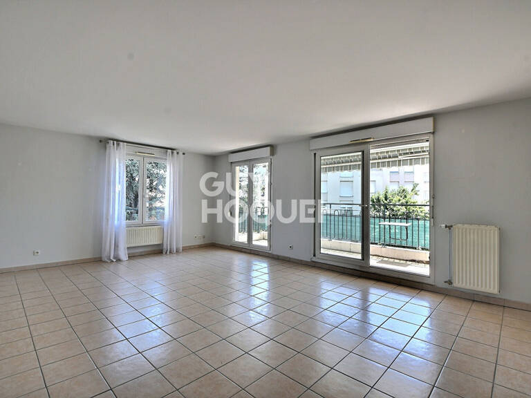 Montchat - appartement T5 de 110 m², Calme, Terrasse, Garage, Lyon 3ème (69003) — photo 1
