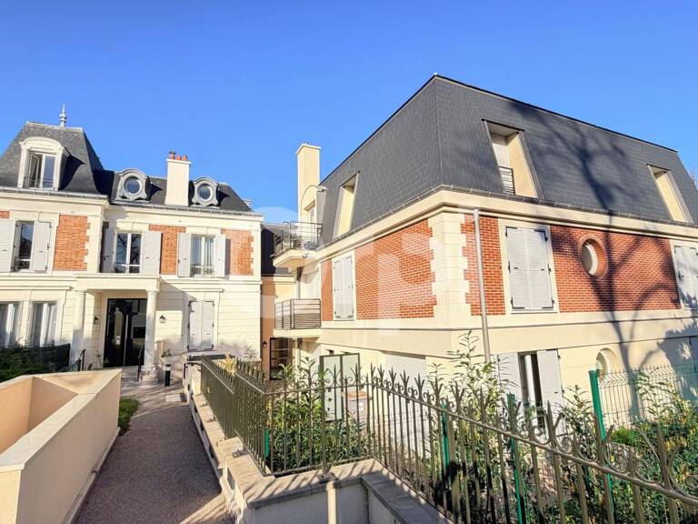 Appartement À Vendre — photo 1