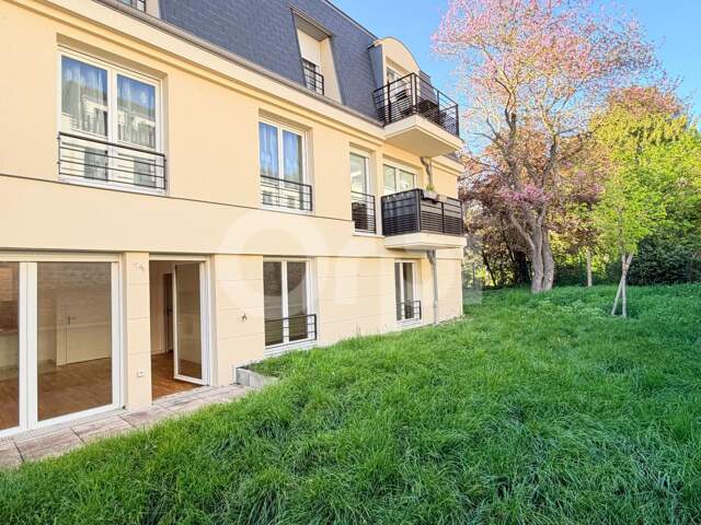 Appartement À Vendre — photo du bien