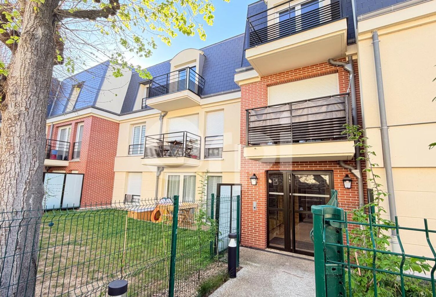 Appartement À Vendre — photo 1
