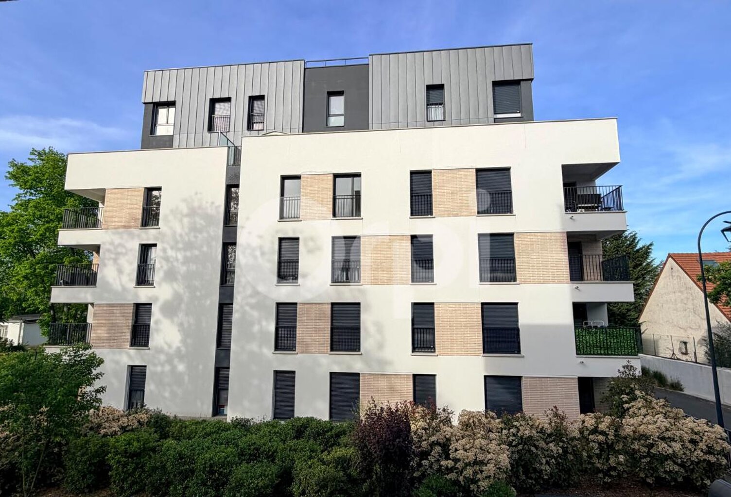 Appartement À Vendre 3 pièces avec jardin privatif — photo 1