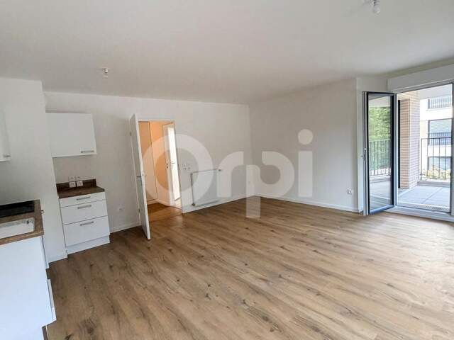 Appartement À Vendre — photo du bien