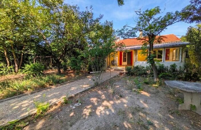 Maison de plain-pied Morières avec jardin et garage — photo 2