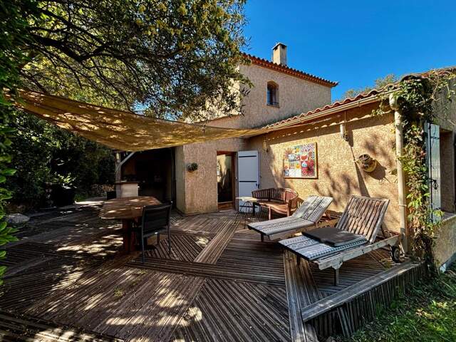 Maison d'architecte T6 À Vendre — photo du bien