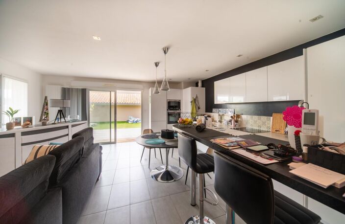 Appartement À Vendre - ONDRES avec parkings et terrasses de 55 m² — photo 2