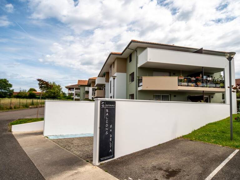 Appartement À Vendre - ONDRES avec parkings et terrasses de 55 m² — photo 1