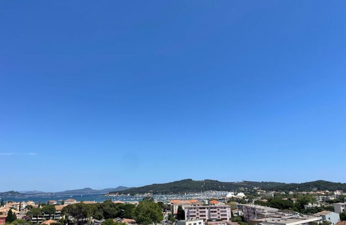 A VENDRE LA SEYNE SUR MER QUARTIER MAR-VIVO APPARTEMENT 3 PIECES DERNIER ETAGE ASCENSEUR TERRASSE VUE MER GARAGE — photo 2