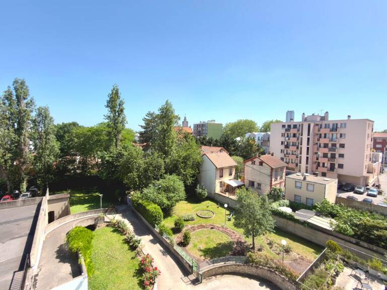 Appartement À Vendre — photo 1