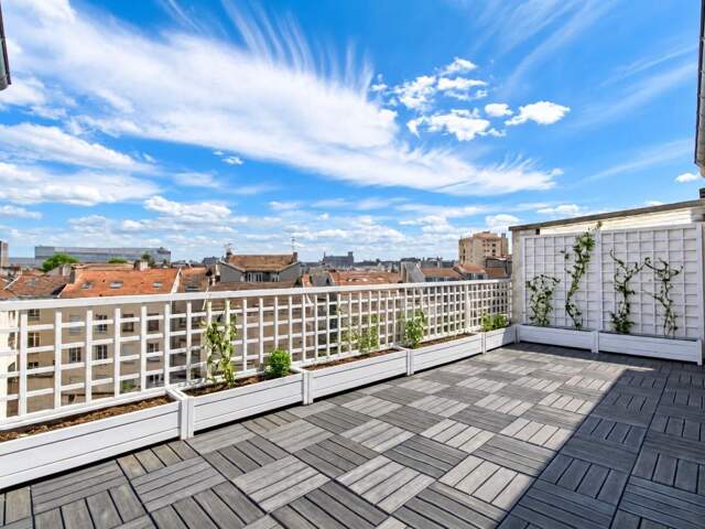 Appartement À Vendre — photo du bien