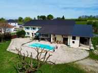 Maison 220 m² – 6 chambres – dépendances – terrain et piscine – Romagnieu — photo 2