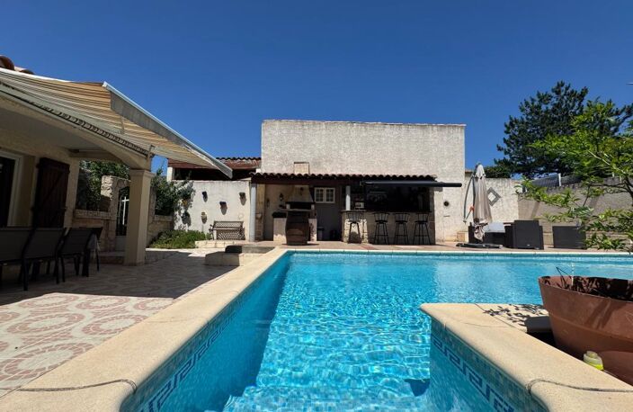 Maison avec piscine et grand terrain - Gigean — photo 2