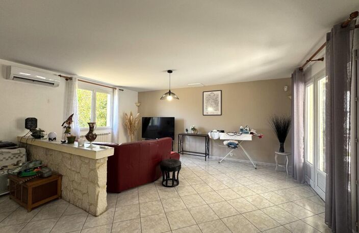 Maison avec piscine et grand terrain - Gigean — photo 5