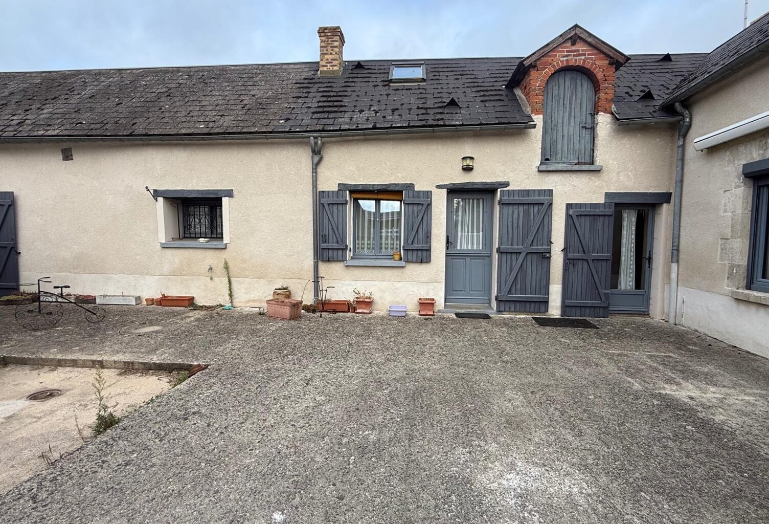 ferme avec dépendances avec terrain constructible — photo 1