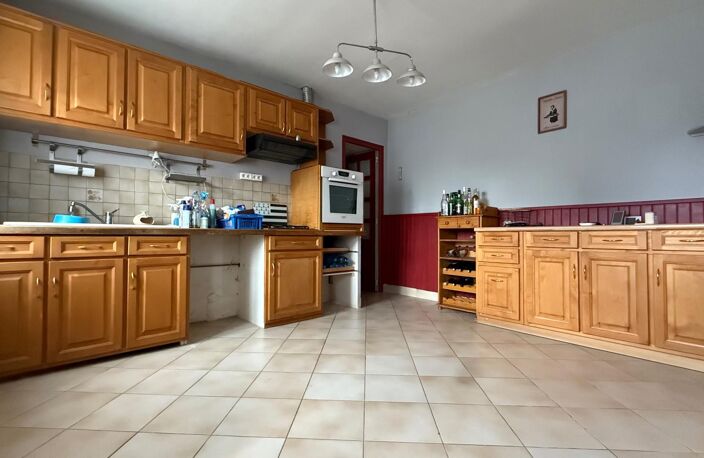 ferme avec dépendances avec terrain constructible — photo 2