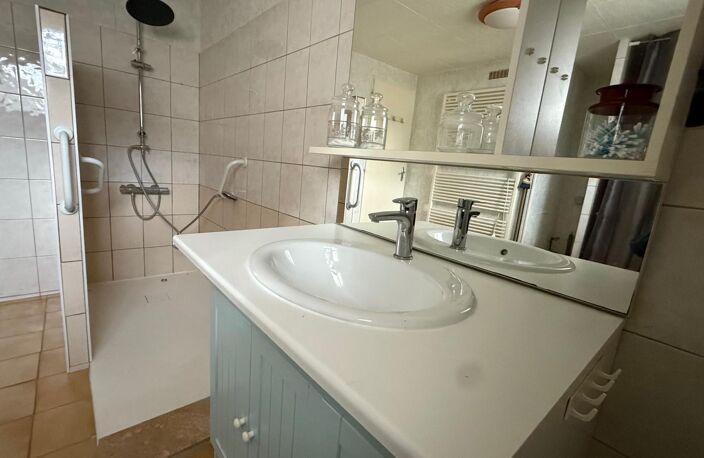 ferme avec dépendances avec terrain constructible — photo 5