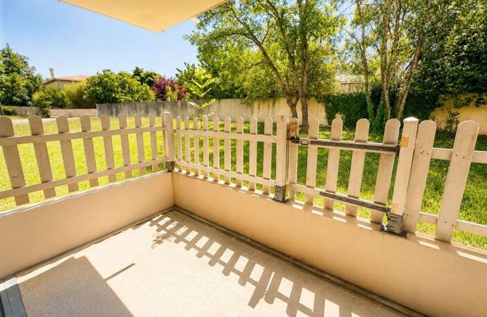 Appartement T3 avec terrasse et 2 places de parkings — photo 3