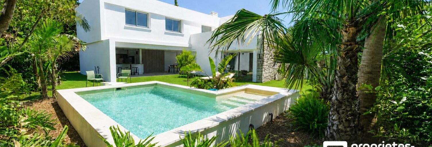 Maison 5 Pièces 200 m² à vendre à Carqueiranne (83320)