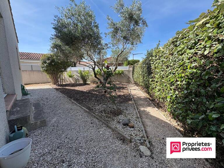 Maison 4 pièces  Jardin arboré — photo 1