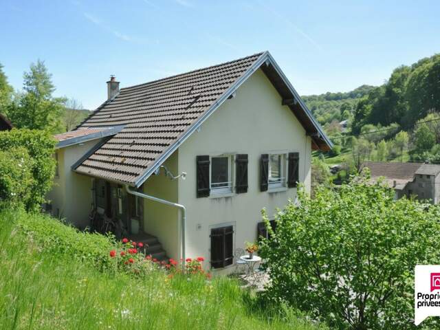 Immeuble 2 logements 7 pièces  140.62 m2 — photo du bien