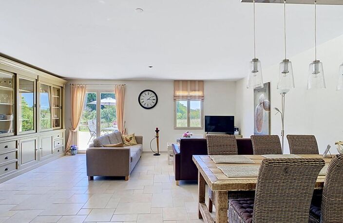 Belle maison contemporaine avec 4 chambres, piscine et garage — photo 5