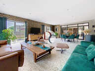 Maison contemporaine récente aux beaux volumes et basse cons — photo 4