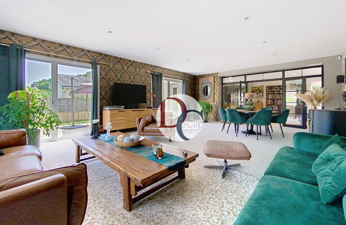 Maison contemporaine récente aux beaux volumes et basse cons — photo 4