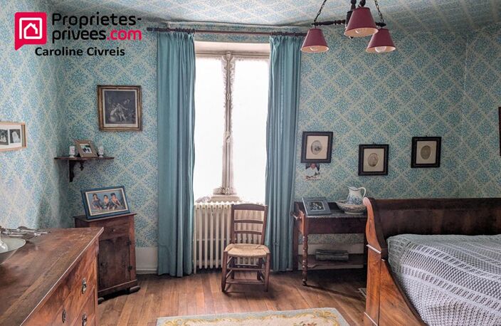 Maison de maitre avec annexes et prés potenteils . Habitation et profession libérale — photo 5