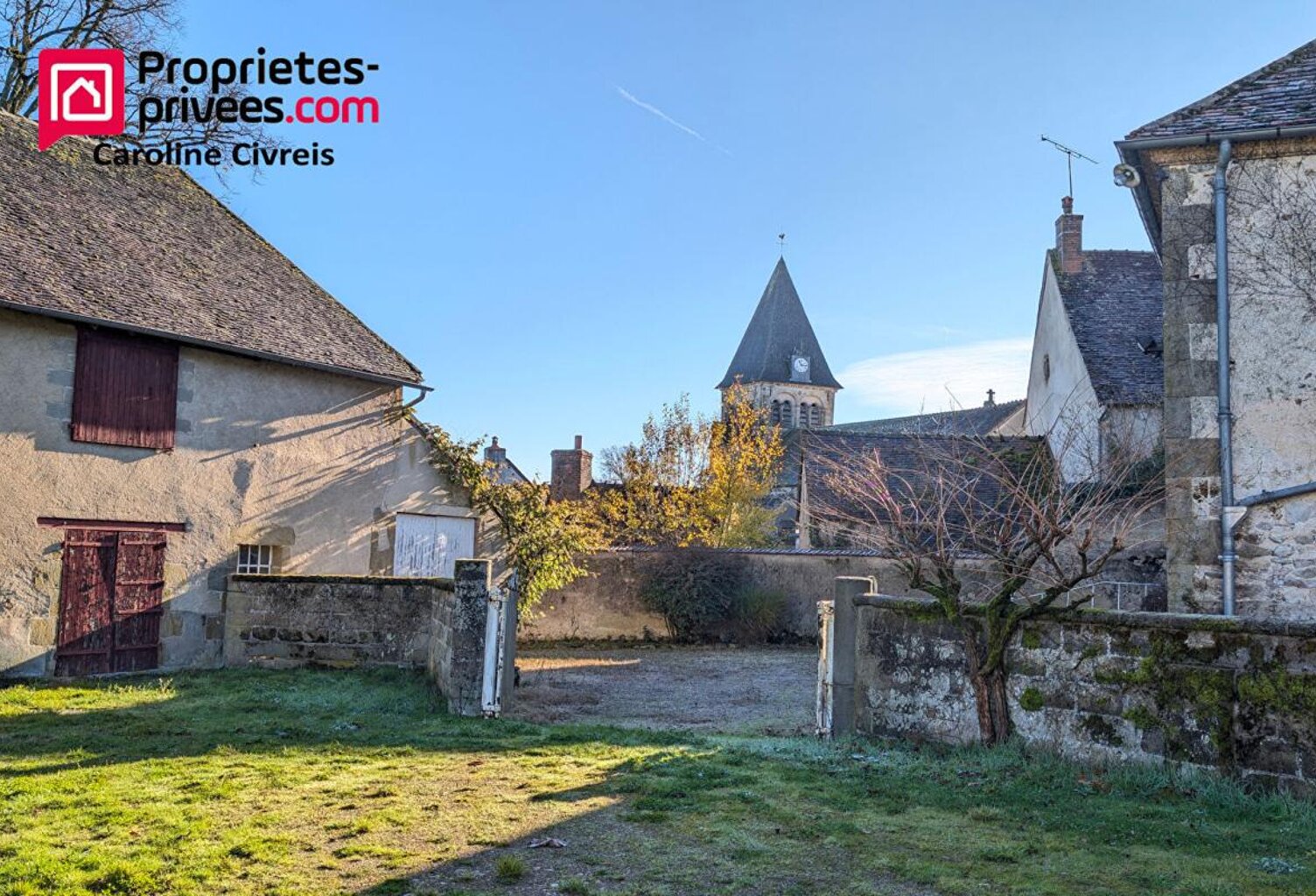 Propriété : maison de maitre avec ferme attenante + 5 hectares de prés — photo 1