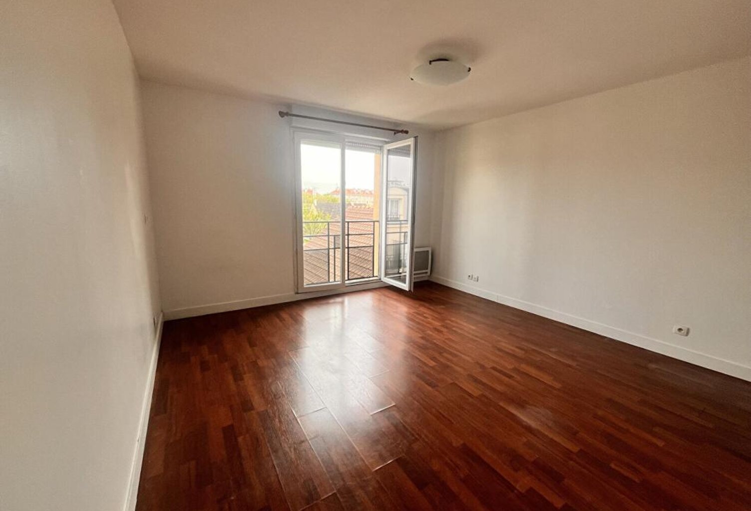 Appartement Noisy Le  Sec - 1 pièce(s) 25 m2 — photo 1