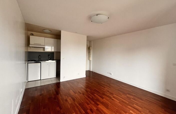 Appartement Noisy Le  Sec - 1 pièce(s) 25 m2 — photo 2