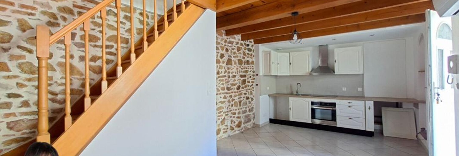 Immeuble  65 m² à vendre à Le Coteau (42120)
