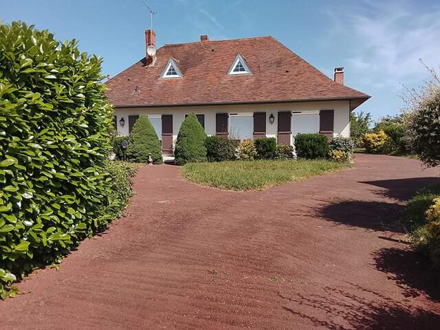Maison Buzancais 6 pièce(s) 272 m2 — photo du bien