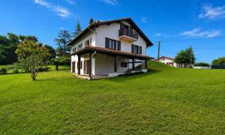 Maison 5 Pièces 184 m² à vendre à Saint-Pierre-d'Irube (64990)