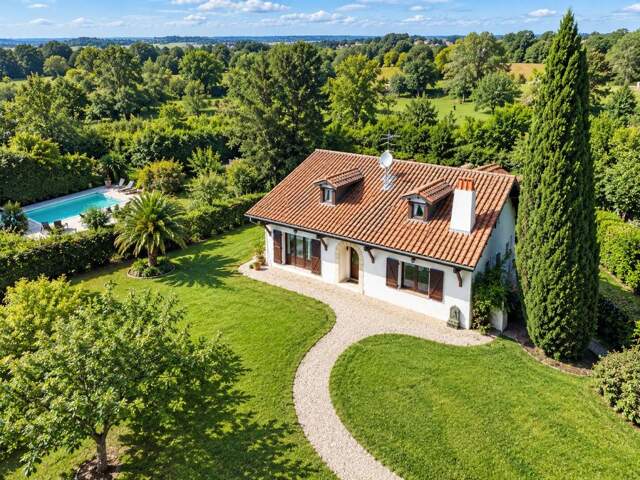 Maison individuelle T6 — photo du bien