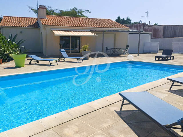 maison/villa 8 pièces — photo du bien