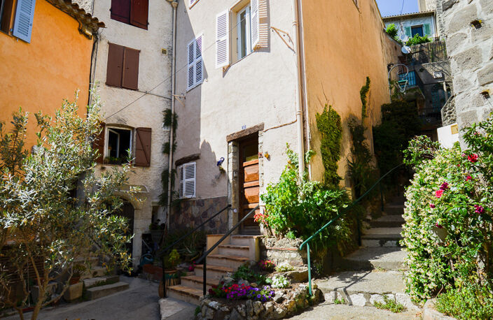 Au coeur du village de Villeneuve Loubet - Maison de village — photo 5