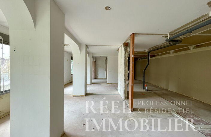 Opportunité au Coeur d'Auch : Local Commercial en Emplacement N°1 — photo 5